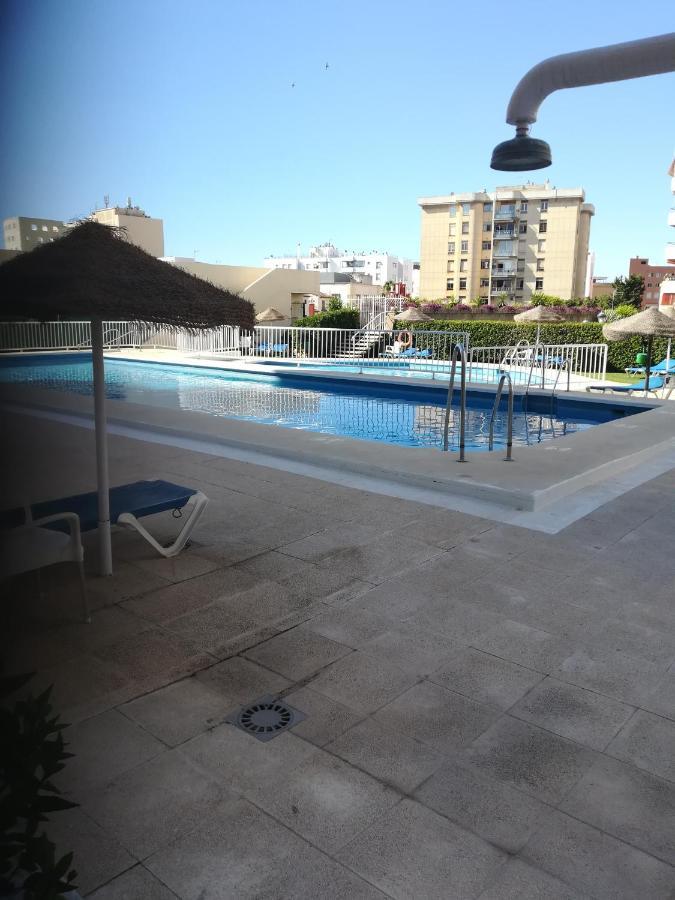 2 Dormitorios, 5 Personas, Piscinas, 10 Min Playa, Plaza La Nogalera Torremolinos Eksteriør billede